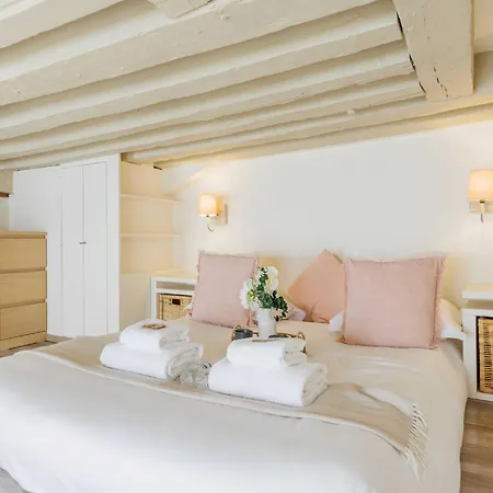 Charming - Marais - Mobility Lease Paris